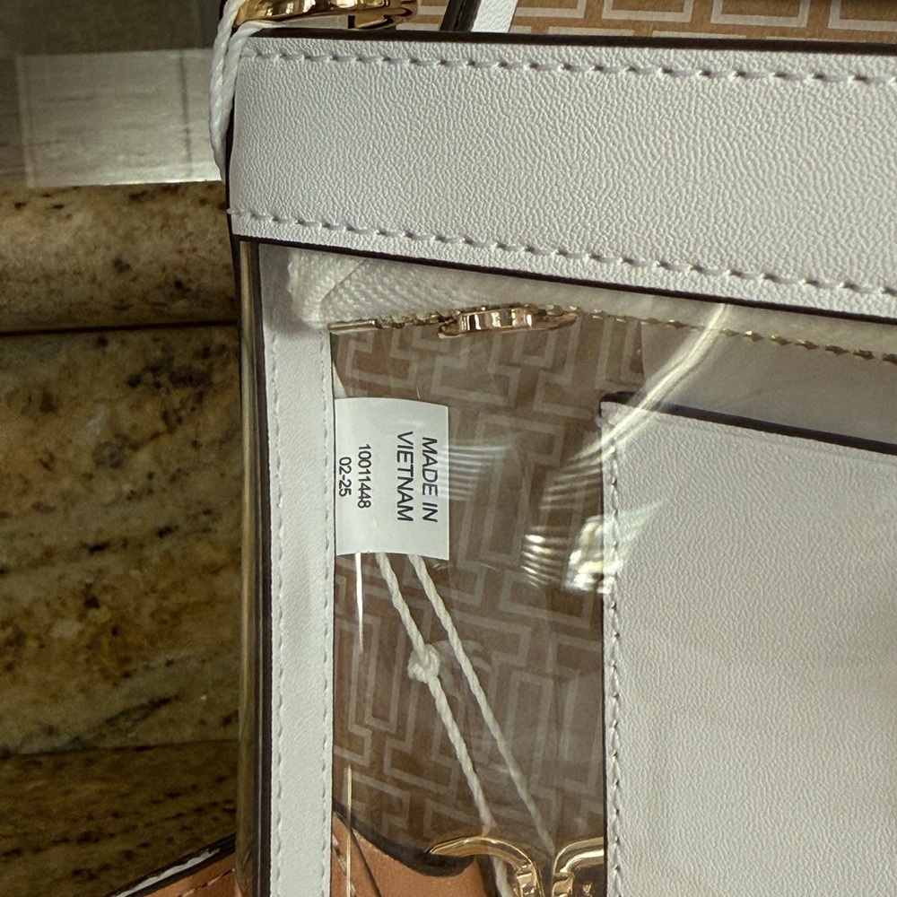 New Tory Burch BLAKE CLEAR SWINGPACK CLEAR / OPTIC WHITE - Picture 4 of 10